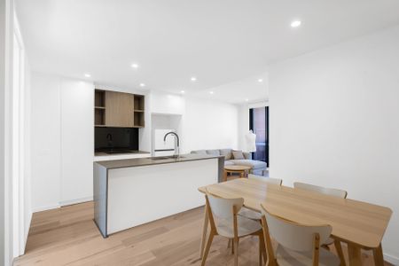 321/61 Cooyong Street, Braddon - Photo 5
