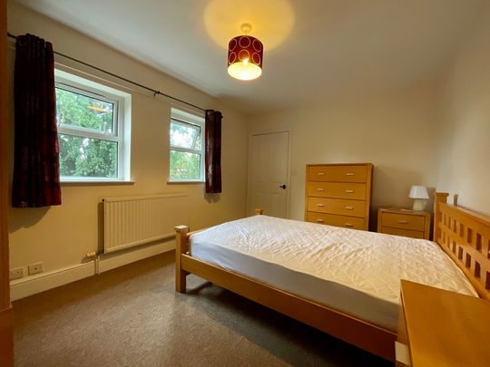 1 bedroom Apartment to let - Photo 1