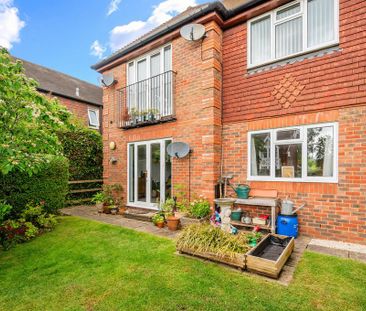 2 bedroom ground floor flat to rent - Photo 6