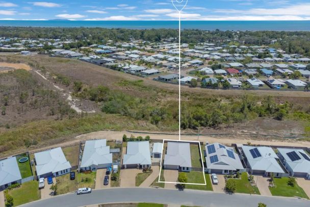 Just Like New - Photo 1