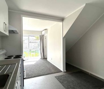 Warm 3 Bedroom Home Close to Nelson City - Photo 3