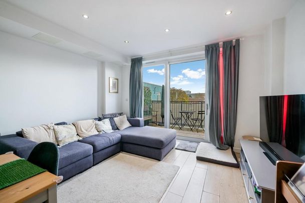 2 bedroom apartment to rent - Photo 1