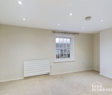 1 bed flat to rent in Burwood House, Maidstone, ME14 - Photo 1