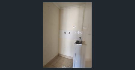 2 BEDROOM APARTMENT - Photo 4