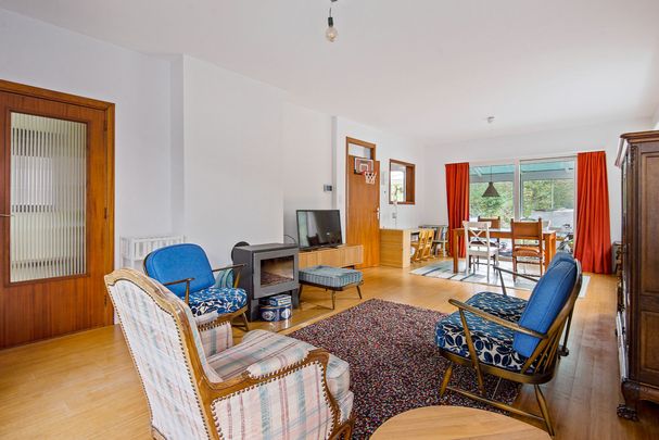 Mooie halfopen woning met garage op absolute toplocatie - Foto 1