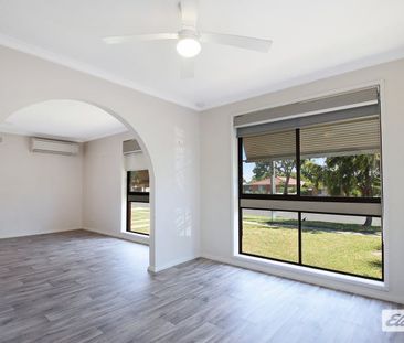 Four bedroom family living! - Photo 6