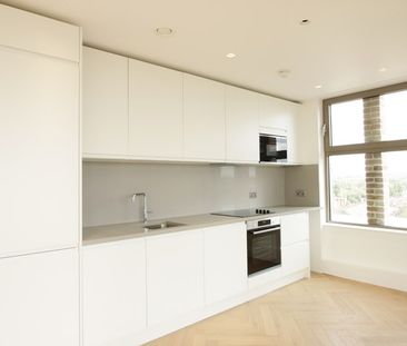 Oberman Road, Dollis Hill, London, NW10 - Photo 3