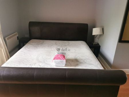 House to rent in Dublin - Photo 2