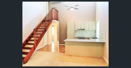 Two Bedroom Villa With Bonus Loft Study - Photo 4