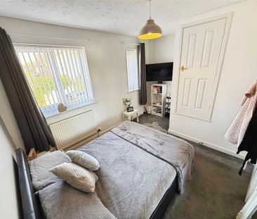 2 bedroom semi-detached house to rent - Photo 5