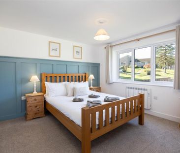 2 bedroom semi-detached bungalow to rent - Photo 4