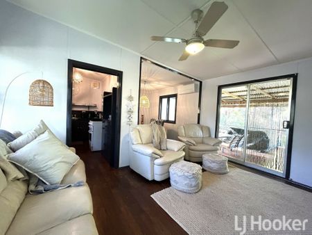 Charming Character Home. - Photo 2