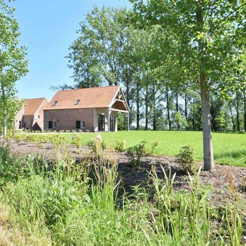 Charmante, authentieke villa met adembenemend uitzicht. - Photo 1