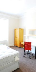 3 bedroom apartment to rent - Photo 3