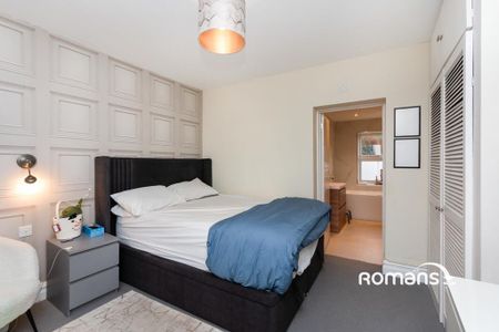 4 bedroom detached house to rent - Photo 3