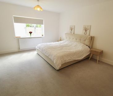 4 bedroom detached house to rent - Photo 6