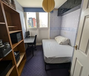 3 Bed Maisonette, Commercial Court, G5 - Photo 3