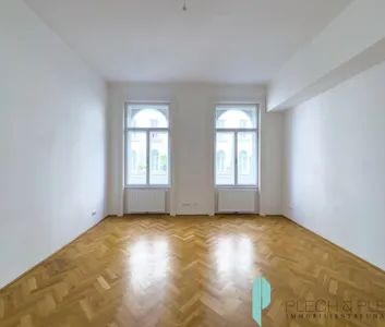 Provisionsfrei für den Mieter - Schöne 3 Zimmerwohnung nahe U3 Neubaugasse - 2. Stock mit Lift - Foto 1