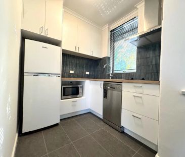 5/142 Clark Street, Port Melbourne VIC 3207 - Photo 3
