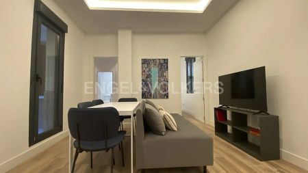 Piso de alquiler en Calle de Fomento, Palacio - Photo 2