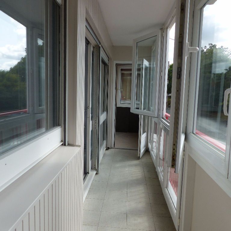 Location appartement 5 pièces, 101.66m², La Roche-sur-Yon - Photo 1