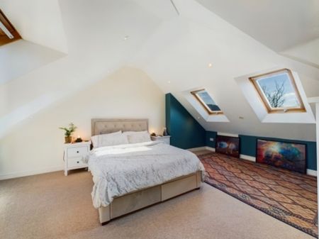 Mead Road, Leckhampton, Cheltenham, GL53 - Photo 5