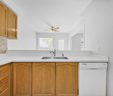 For Lease - 10 Ferris Street, Richmond Hill, Ontario - Photo 1