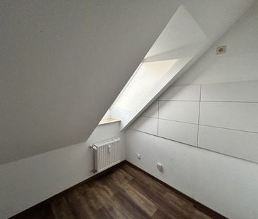 Niedliche Wohnung im Dachgeschoss sucht Dich! - Photo 3