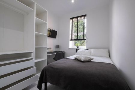 9 bedroom house to rent - Photo 2