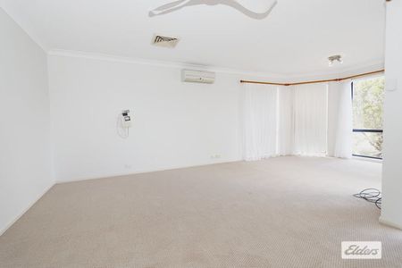 Perfect Blend Of Relaxed Living - Photo 3