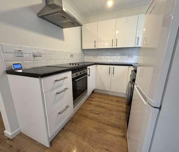 Snowdon Close, Blackpool, FY1 - Photo 4