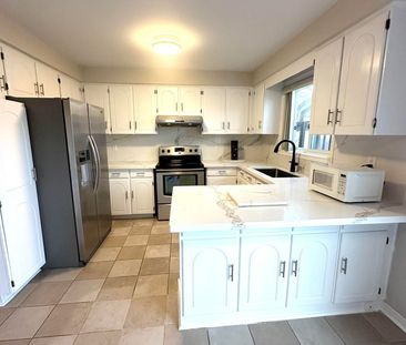 For Lease - 5 Empringham Crescent, Markham, Ontario - Photo 6