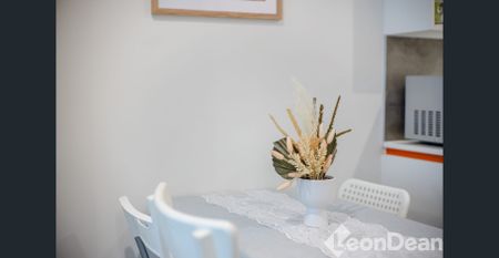 Close to the City - In prime condition - Furnished! - Photo 2