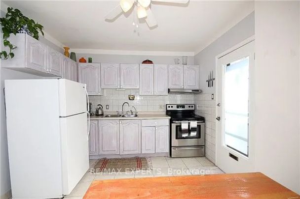 Detached Home For Lease | W9045475 - Photo 1