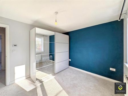 3 bedroom semi-detached house to rent - Photo 5