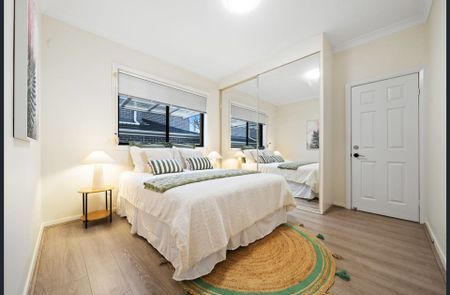 Front 2 Bedroom Villa with Lock up Garage - Photo 5