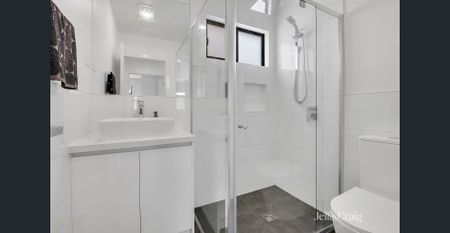 Two Bedroom Townhouse in Glenroy - Photo 2