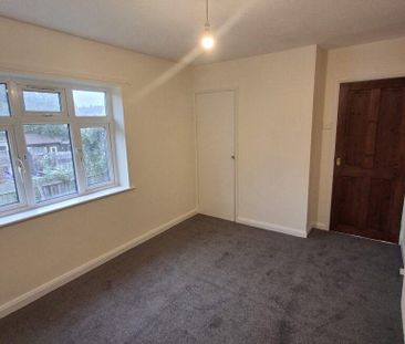 2 bedroom semi-detached house to rent - Photo 2