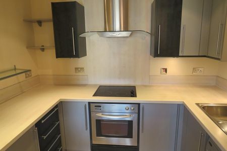 Churchill Way, CARDIFF - Photo 4