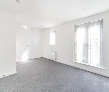 3 bedroom detached house to rent - Photo 2