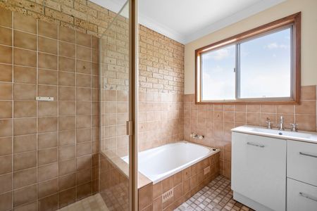 3/30 Government Road, Cardiff NSW 2285 - Townhouse For Rent | Domain - Photo 5