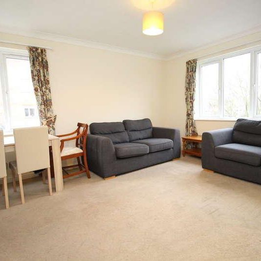 Central Kingston, KT2 - Photo 1