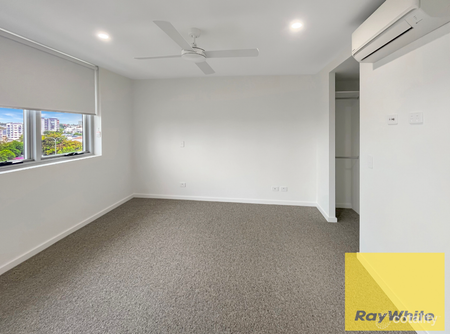 4807/61 Investigator Drive, Robina QLD 4226 - House For Rent | Domain - Photo 2