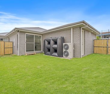 Brand new four-bedroom family home in sought-after Menangle Park - Photo 6