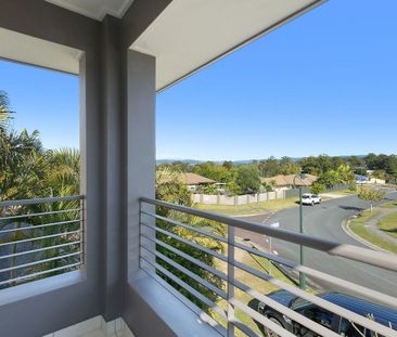 LARGE 4 BED + STUDY, FAMILY HOME - Photo 4