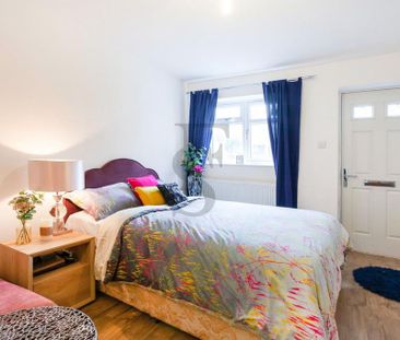 Studio to rent - Photo 6