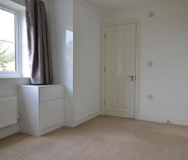 3 bedroom detached house to rent - Photo 4