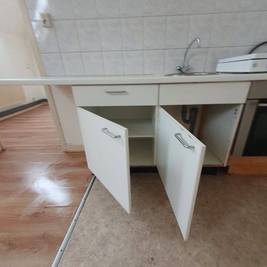 Te huur in het centrum van Roosendaal: een net 2-kamer appartement - Photo 1