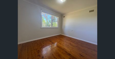 Freshly Renovated 3-Bedroom Home - Photo 3