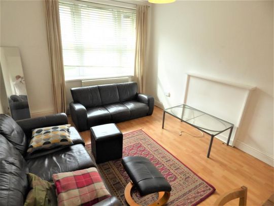 3 bedroom flat to rent - Photo 1